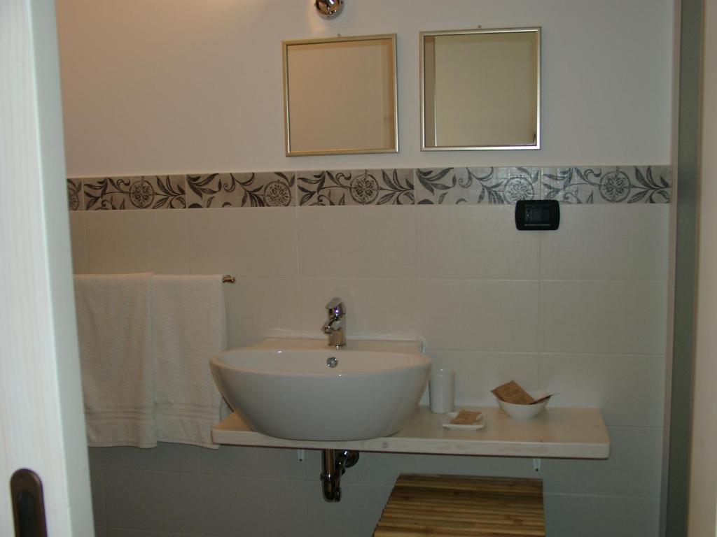 Bed and Breakfast Chicchi Di Melograno Módica Habitación foto